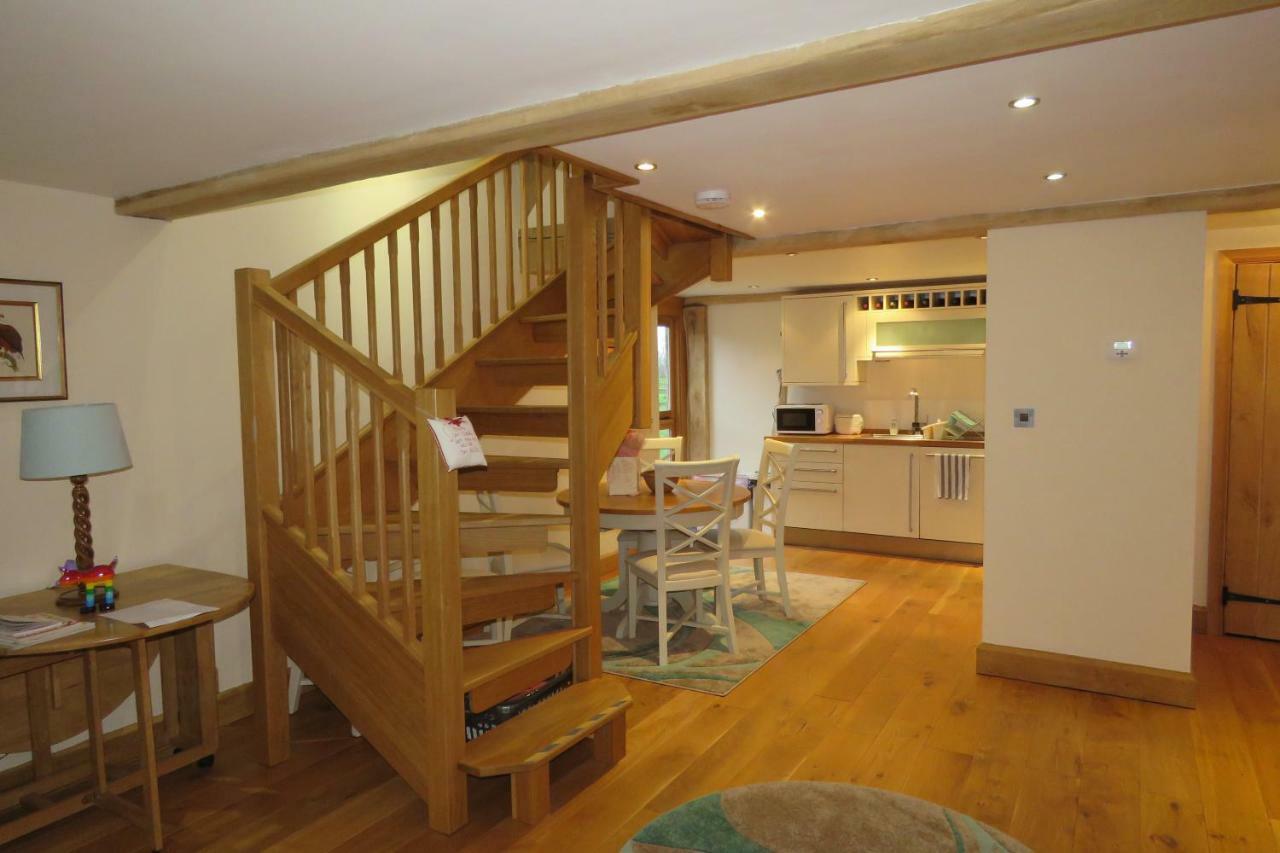 Welsh Apple Barn Villa Chepstow Exterior photo